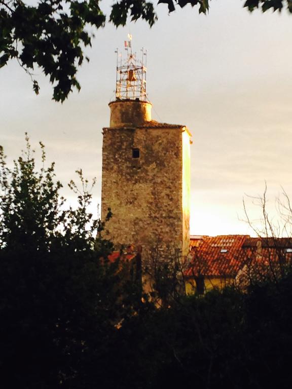 L'Enclos Lorgues Pokoj fotografie